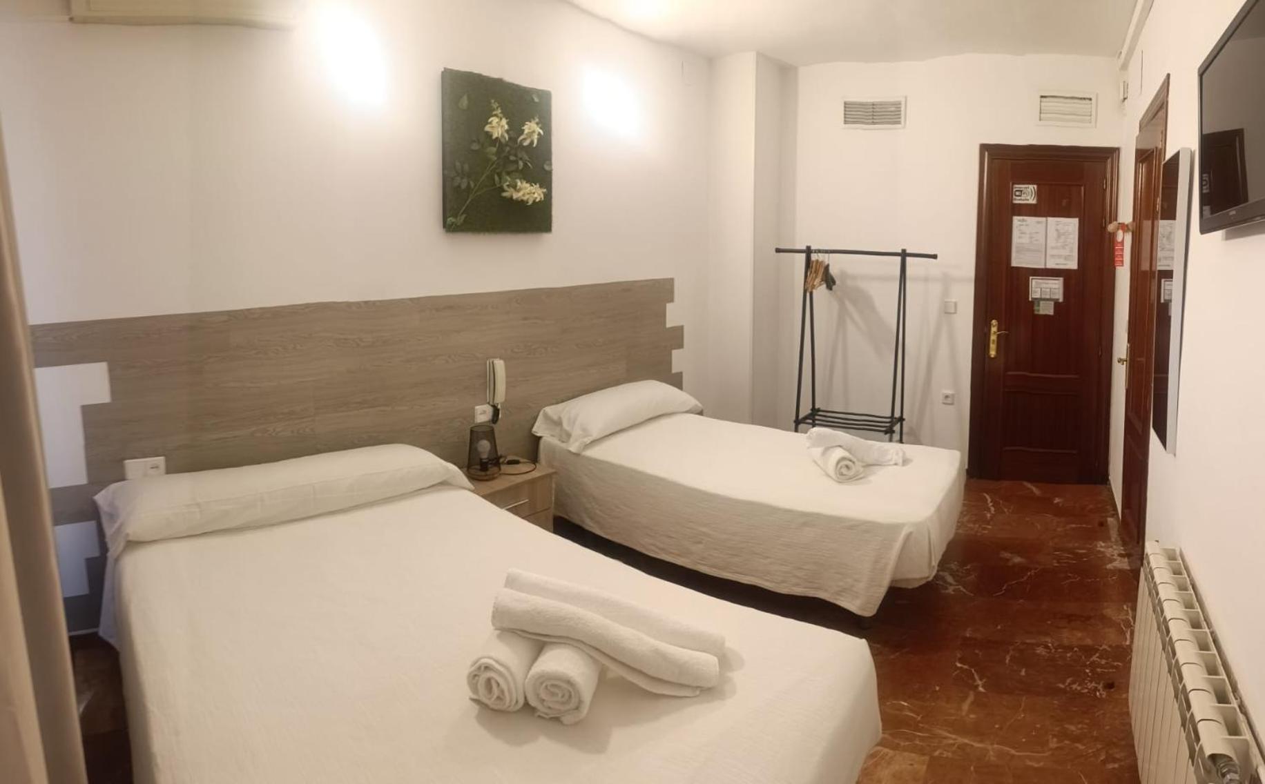 Hostal Nevot Γρανάδα Εξωτερικό φωτογραφία