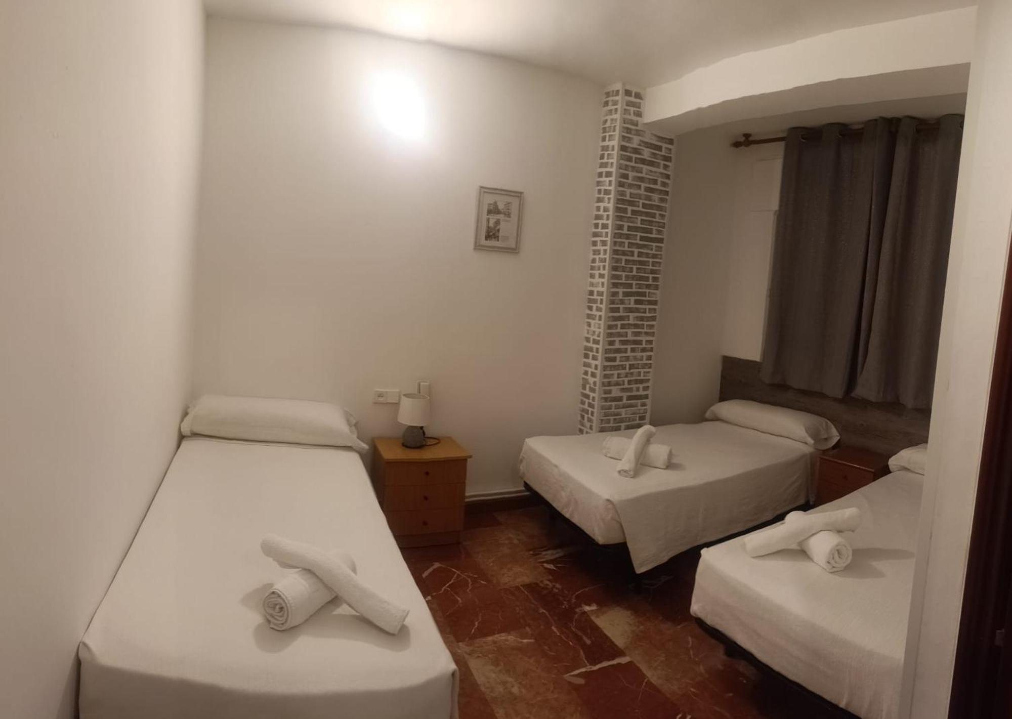 Hostal Nevot Γρανάδα Εξωτερικό φωτογραφία