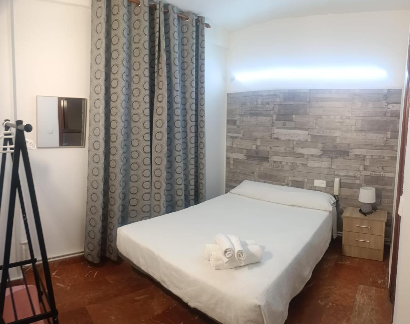 Hostal Nevot Γρανάδα Εξωτερικό φωτογραφία
