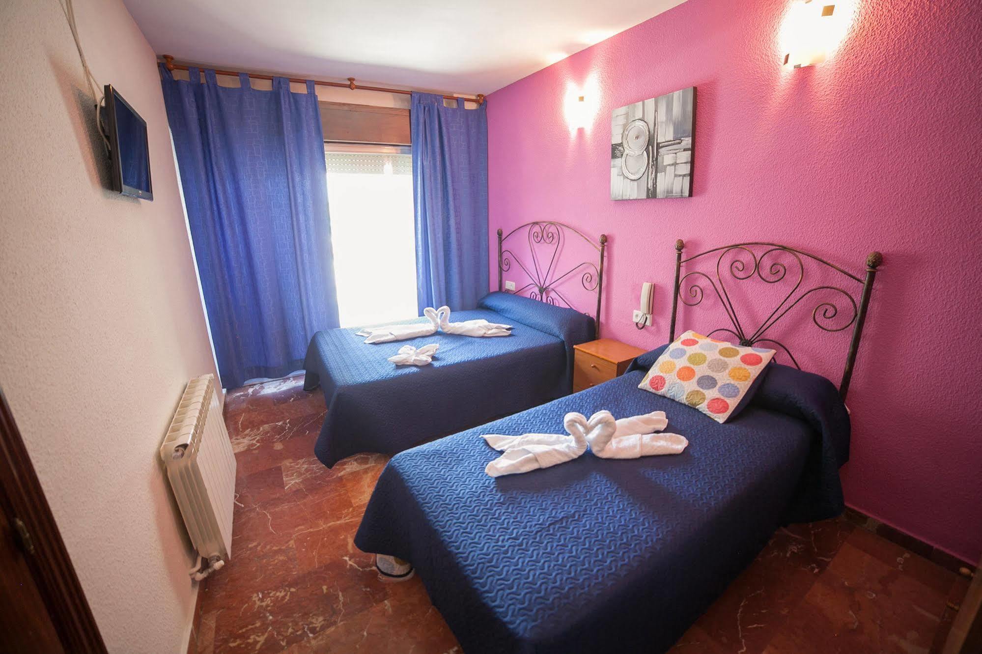 Hostal Nevot Γρανάδα Εξωτερικό φωτογραφία